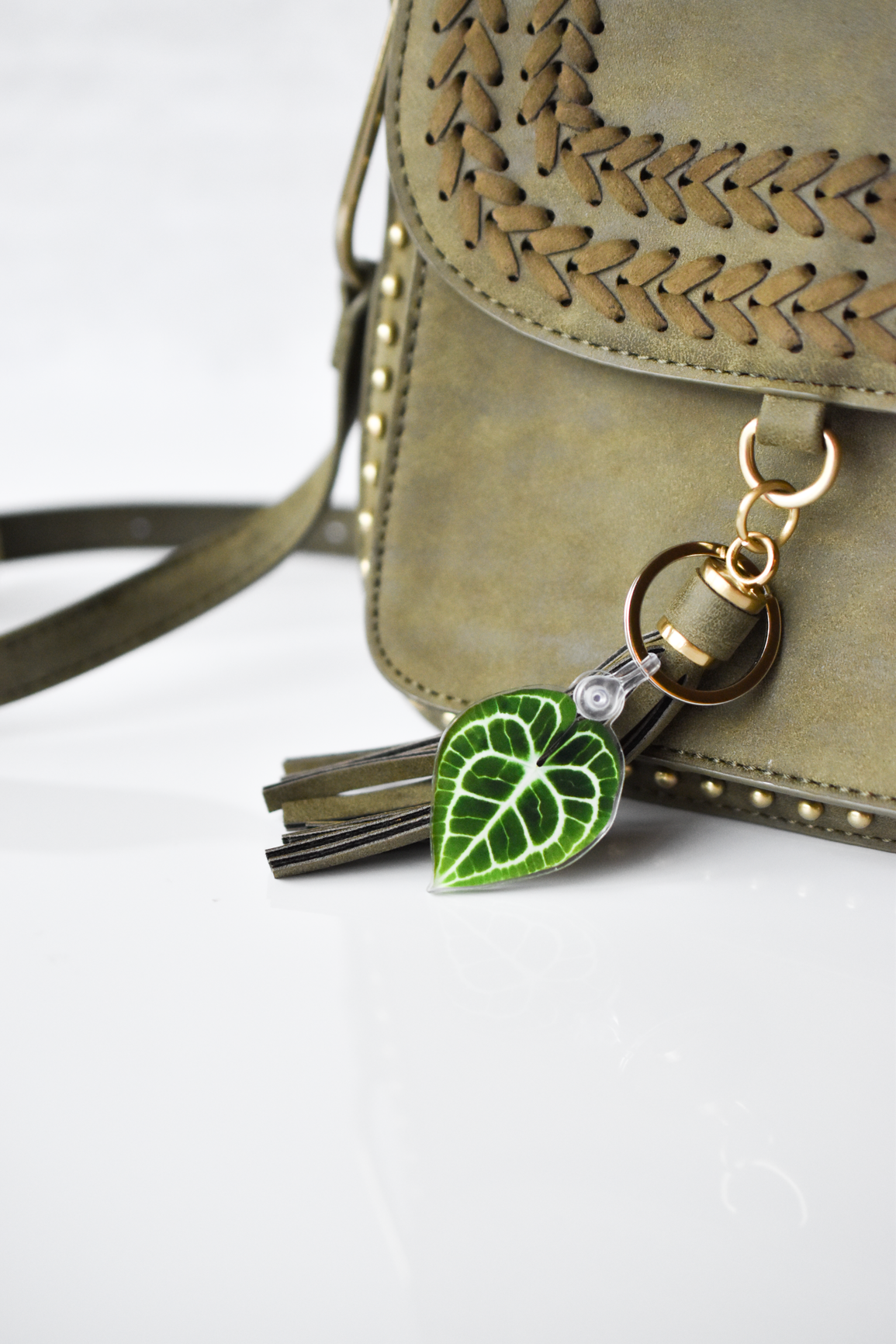 Anthurium Clarinervium Leaf Keychain