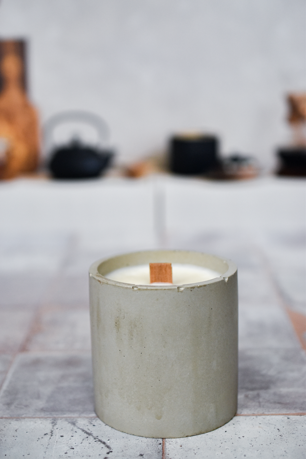 Velvet Dreams | Anthurium Inspired Earth Glow Candle | 8.5oz Natural Soy Wood Wick